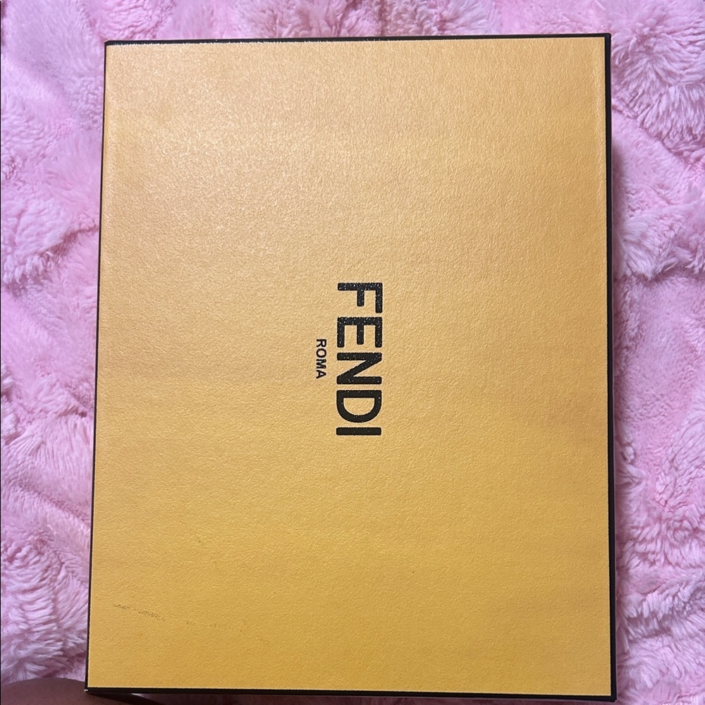 Fendi Black Geometric Tights (box & price tags included) - Picture 8 of 8